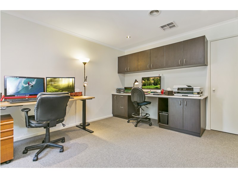 50 Browning Street, Kangaroo Flat VIC 3555