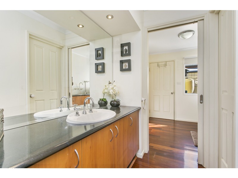 50 Browning Street, Kangaroo Flat VIC 3555