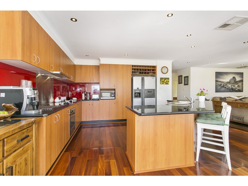 50 Browning Street, Kangaroo Flat VIC 3555