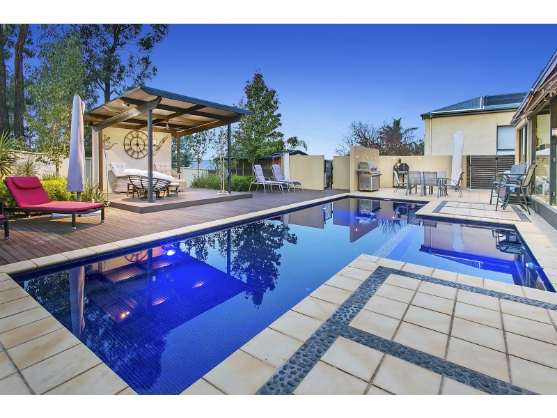 50 Browning Street, Kangaroo Flat VIC 3555