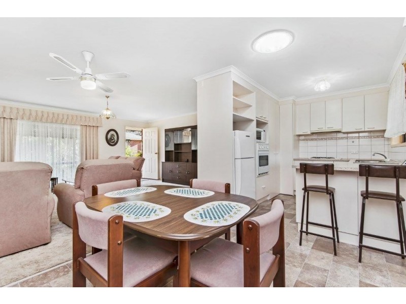 4/18 Lowe Street, Kangaroo Flat VIC 3555