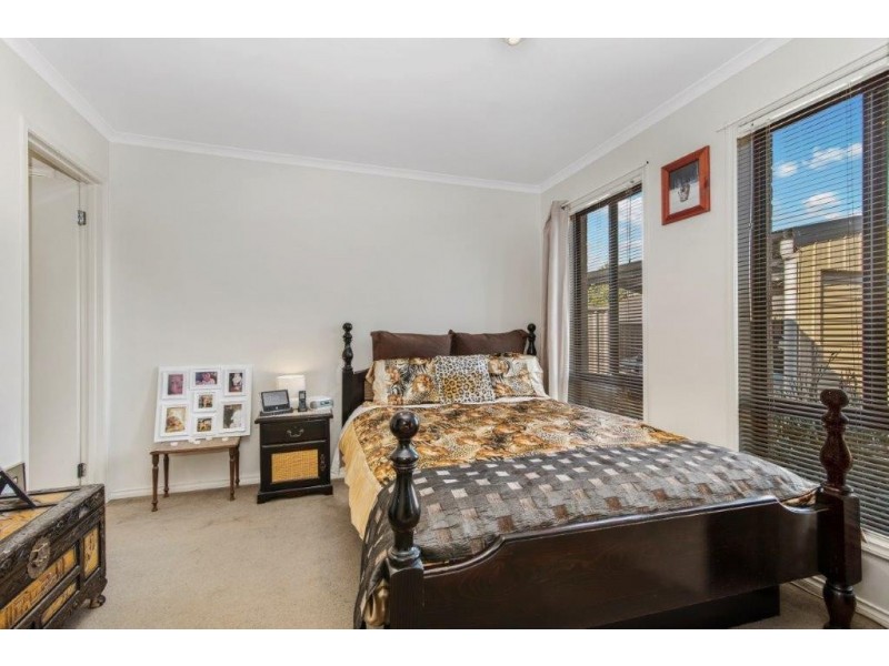 2C Symonds Street, Golden Square VIC 3555