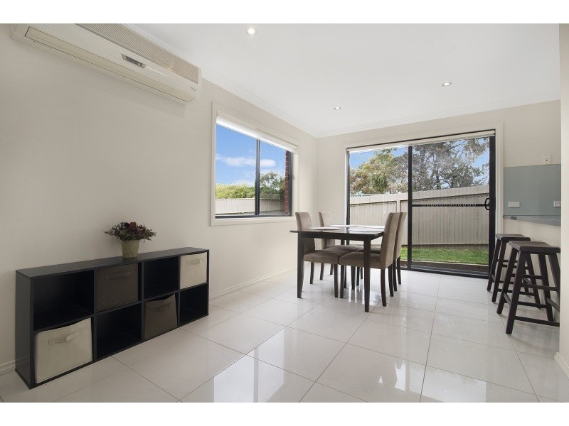 2/8B Elwood Street, Golden Square VIC 3555