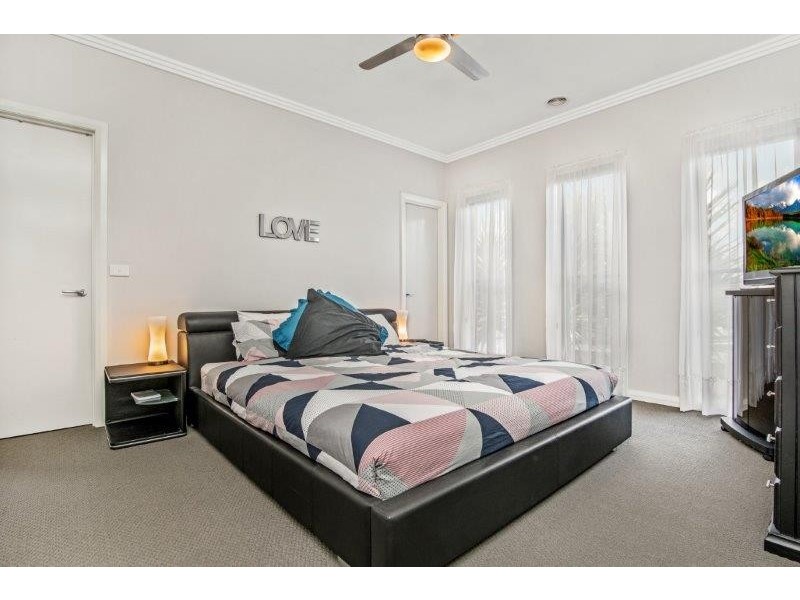5 Bronze Drive, Kangaroo Flat VIC 3555