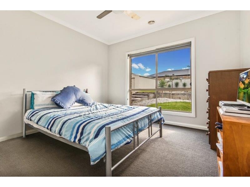 5 Bronze Drive, Kangaroo Flat VIC 3555