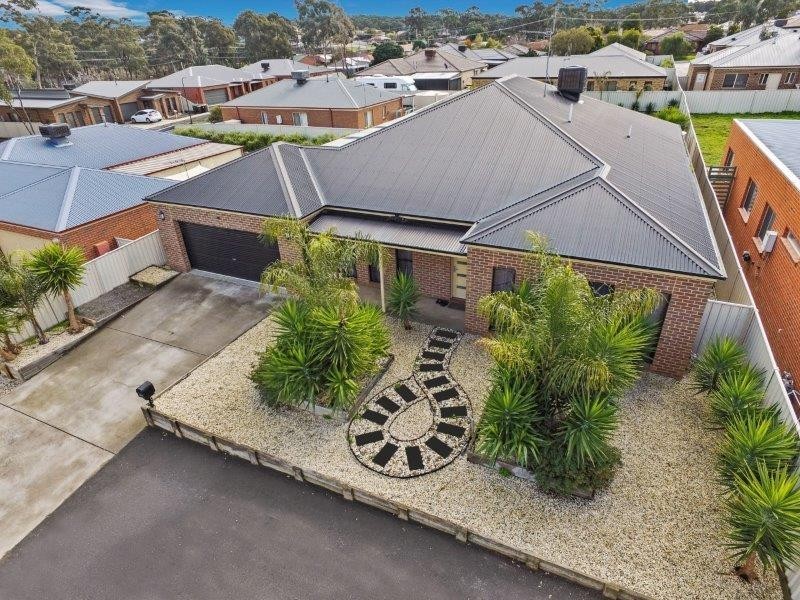 5 Bronze Drive, Kangaroo Flat VIC 3555
