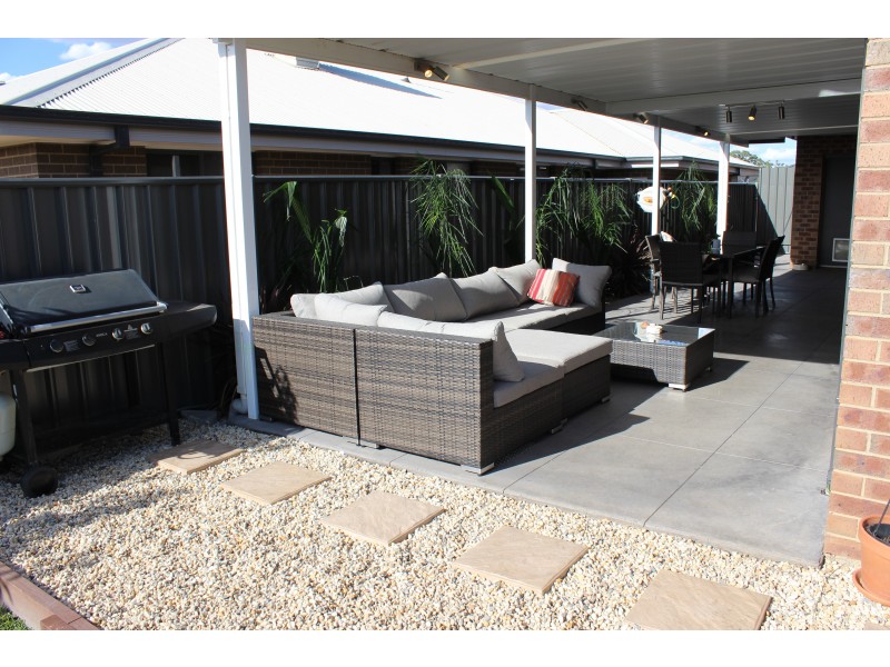 12 Aspect Drive, Huntly VIC 3551