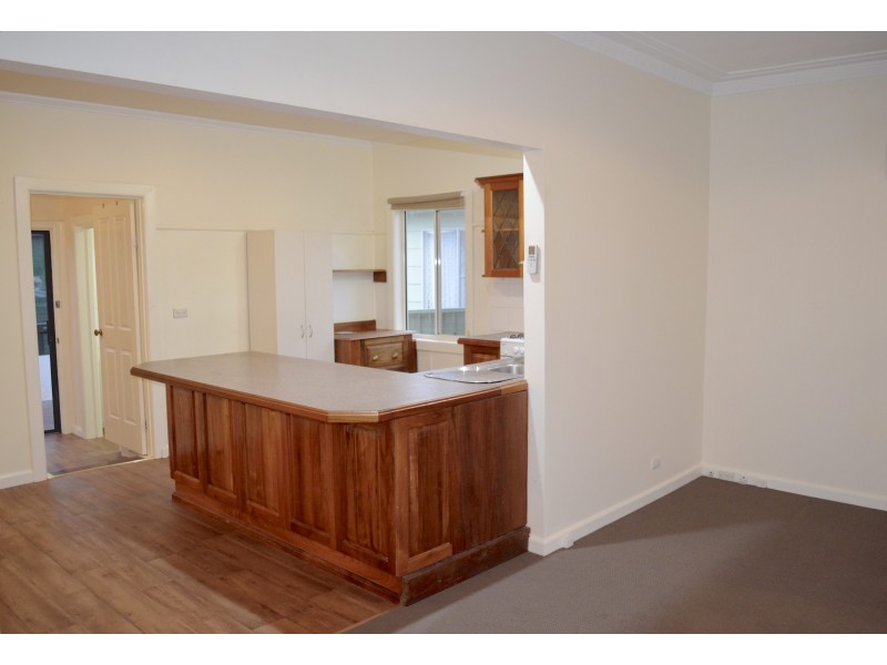 24 Archer Street, Kangaroo Flat VIC 3555