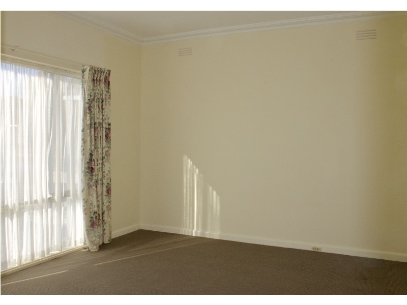 24 Archer Street, Kangaroo Flat VIC 3555