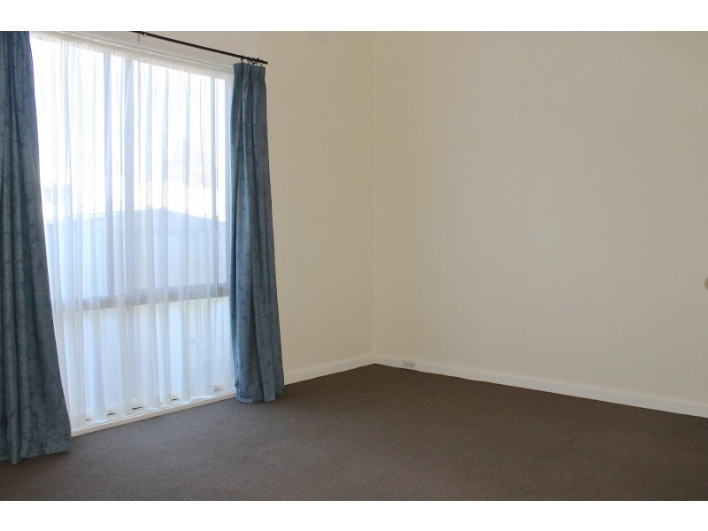 24 Archer Street, Kangaroo Flat VIC 3555