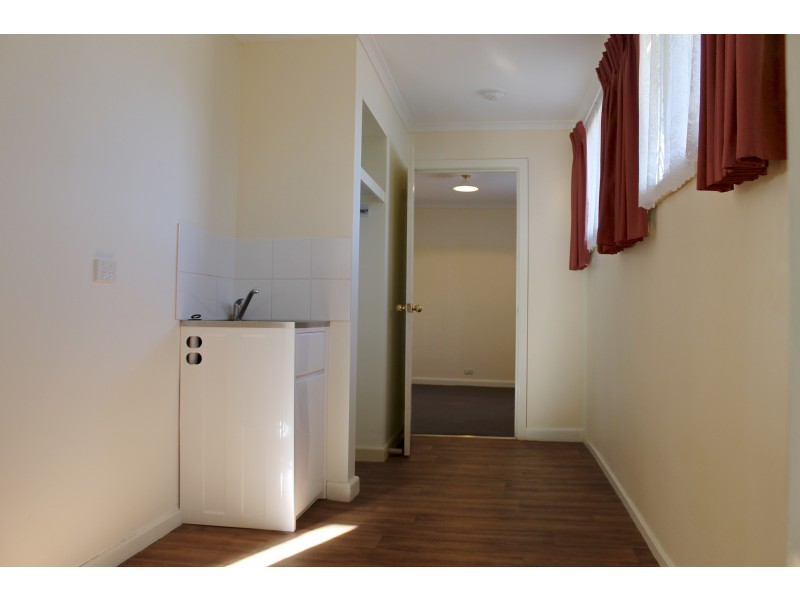 24 Archer Street, Kangaroo Flat VIC 3555