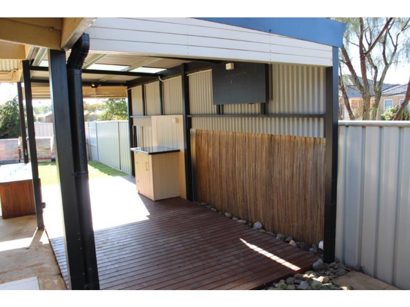 20 Cooba Drive, Epsom VIC 3551