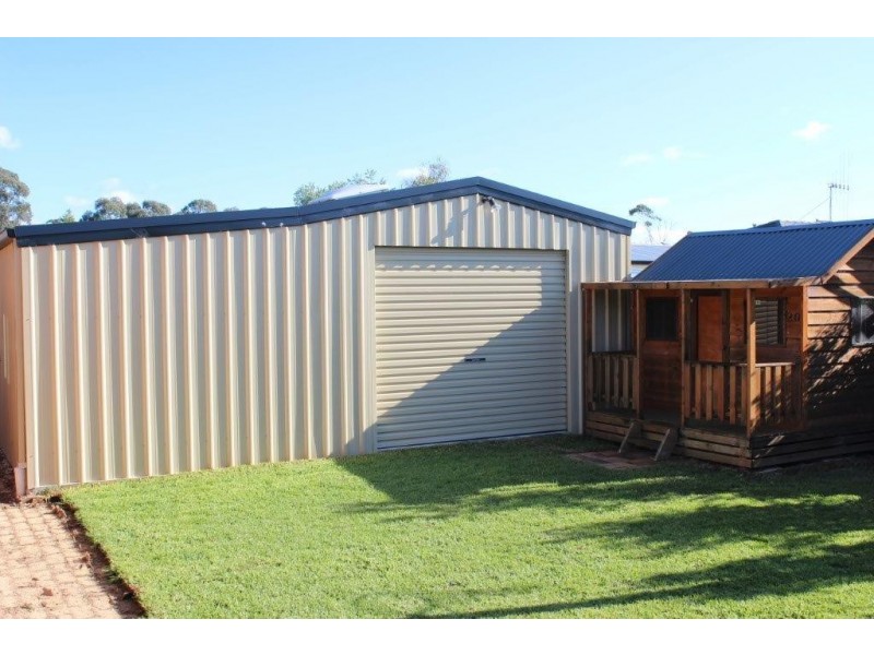 20 Cooba Drive, Epsom VIC 3551