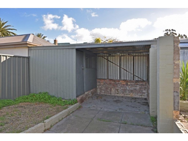 1 Clarence Avenue, Kennington VIC 3550
