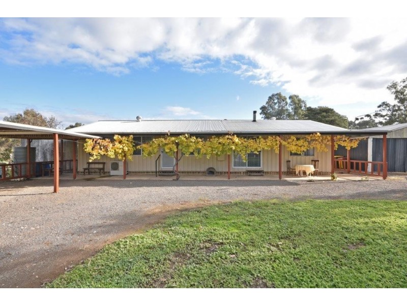 112 Playfair Street, Eddington VIC 3472