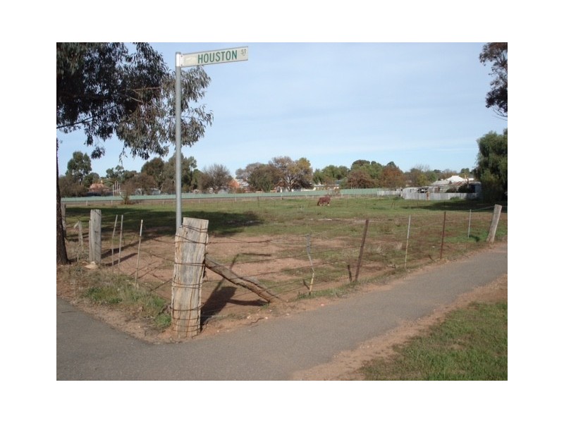 Southey Street, Inglewood VIC 3517