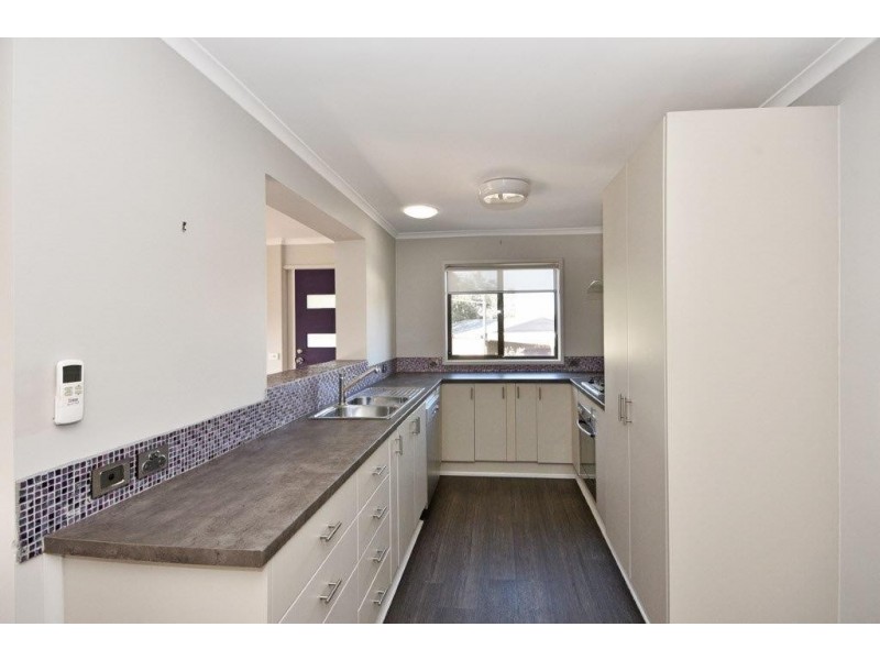 27 Mockridge Drive, Kangaroo Flat VIC 3555