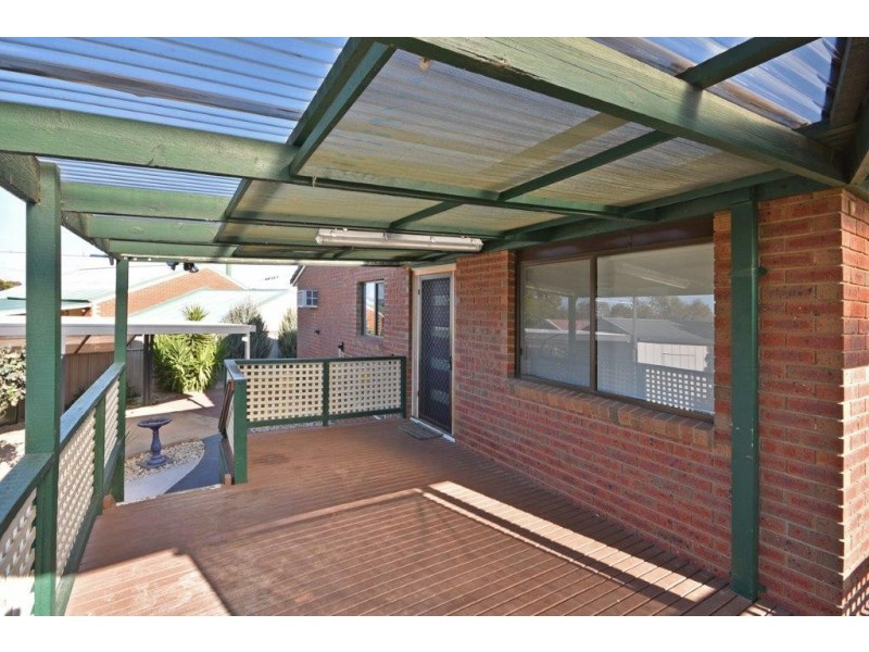 27 Mockridge Drive, Kangaroo Flat VIC 3555