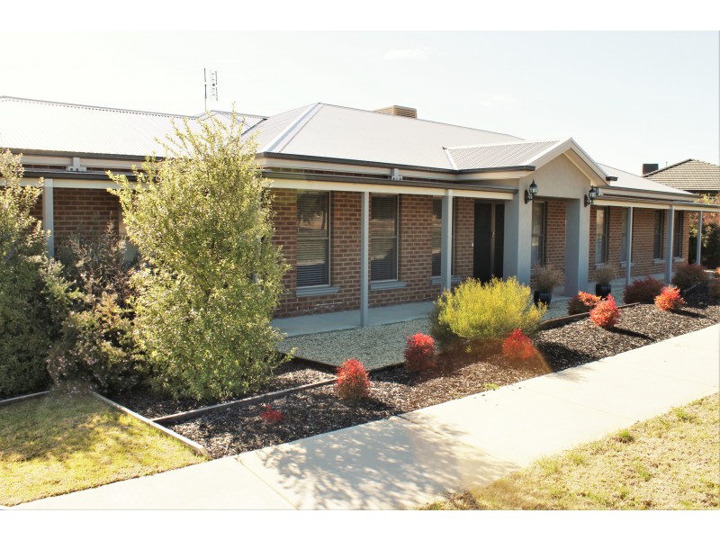 2 Autumn Close, Huntly VIC 3551