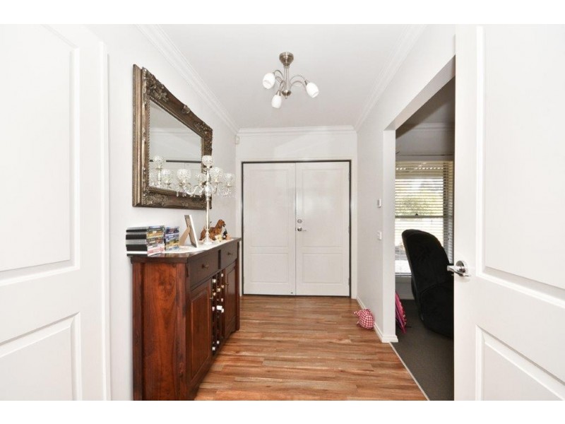 2 Autumn Close, Huntly VIC 3551