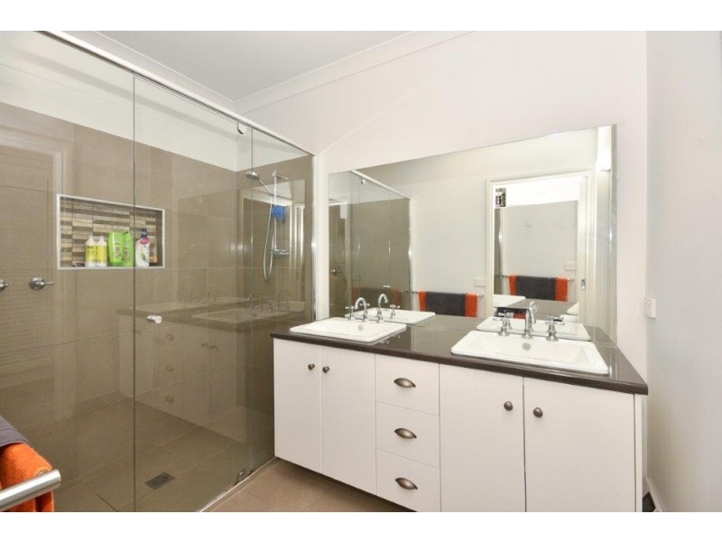 2 Autumn Close, Huntly VIC 3551