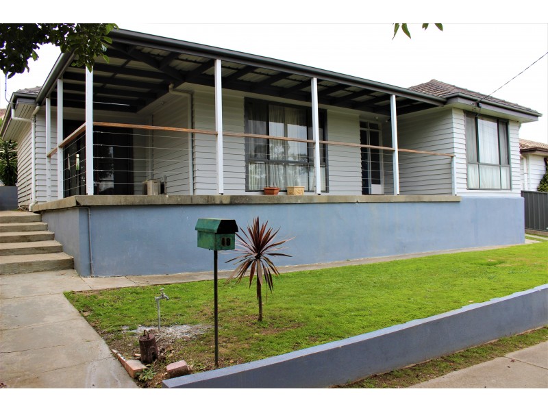 18 Speciman Hill Road, Golden Square VIC 3555