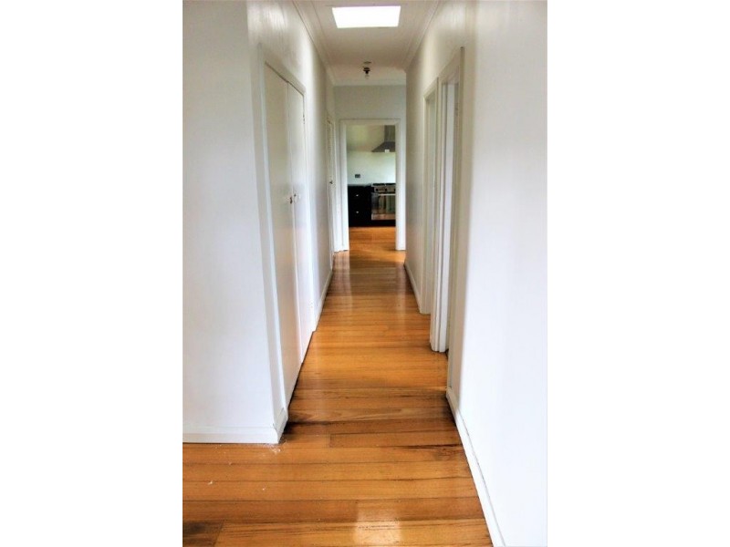 18 Speciman Hill Road, Golden Square VIC 3555