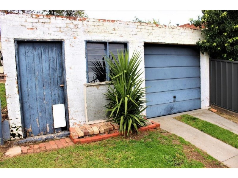 18 Speciman Hill Road, Golden Square VIC 3555