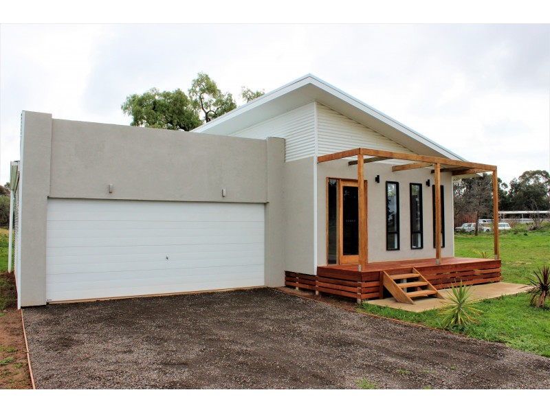 8-12 Butler Lane, Inglewood VIC 3517