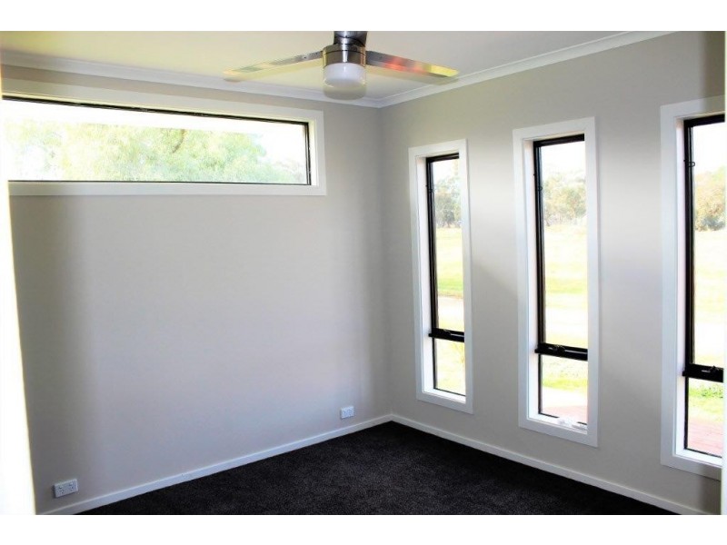 8-12 Butler Lane, Inglewood VIC 3517