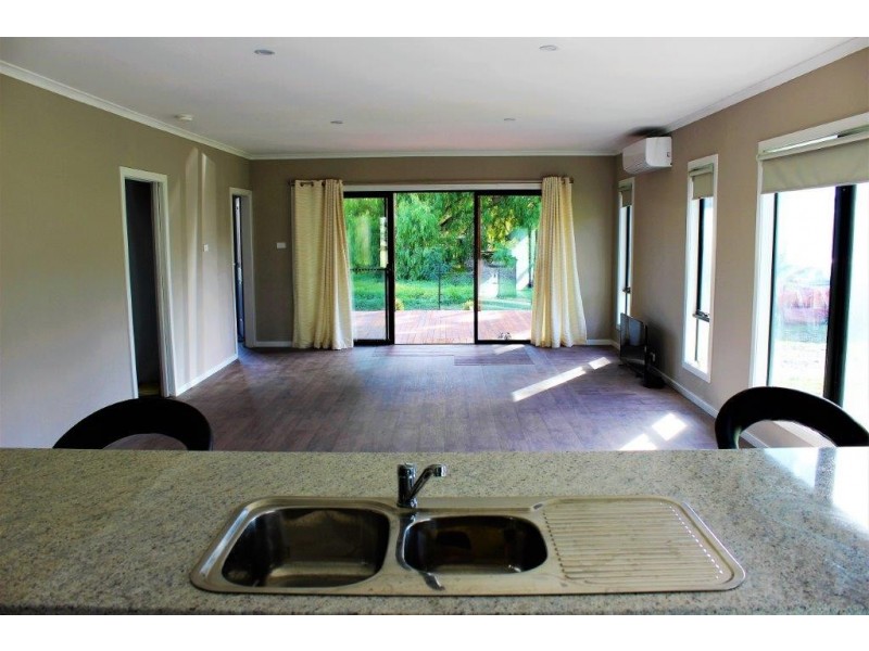 8-12 Butler Lane, Inglewood VIC 3517