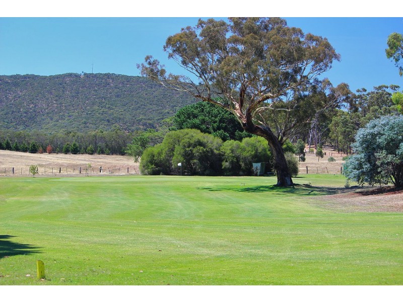 5 Redgum Court, Heathcote VIC 3523