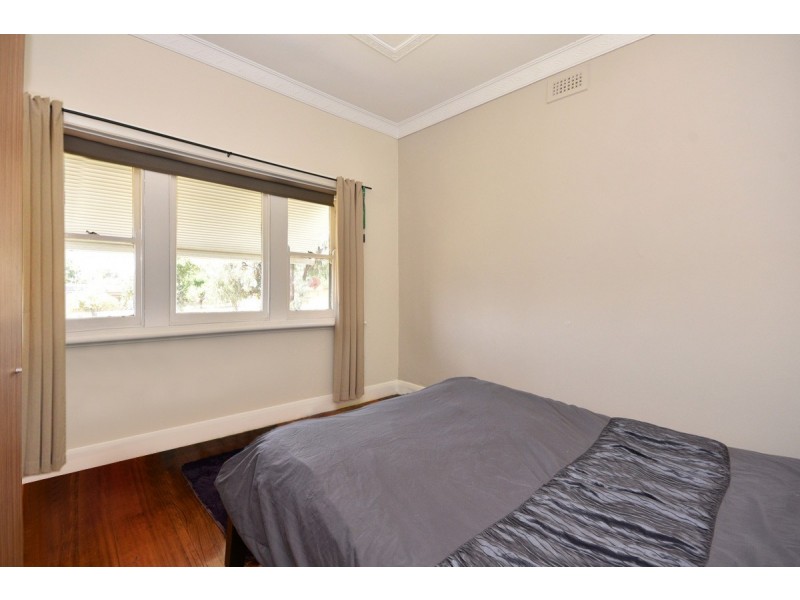 16 Esler Street, Eaglehawk VIC 3556