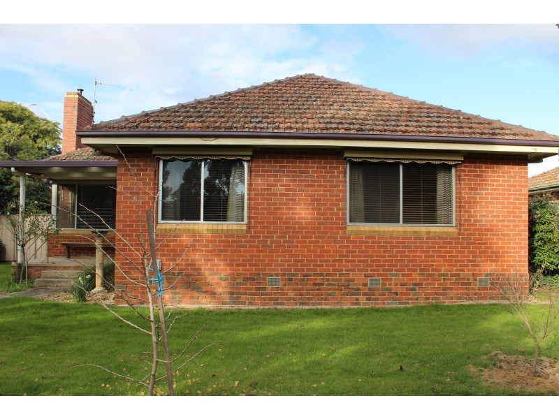 197 High Street, Kangaroo Flat VIC 3555