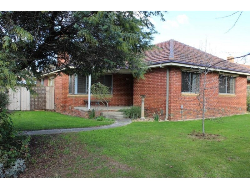 197 High Street, Kangaroo Flat VIC 3555