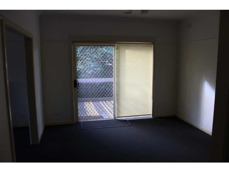 197 High Street, Kangaroo Flat VIC 3555