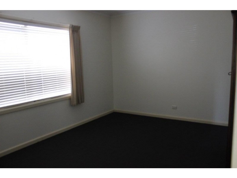 197 High Street, Kangaroo Flat VIC 3555