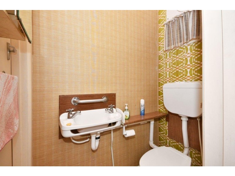 40 Putnam Avenue, Strathdale VIC 3550