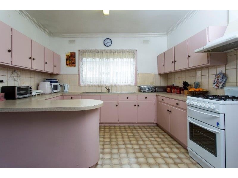 42 Cunneen Street, Long Gully VIC 3550