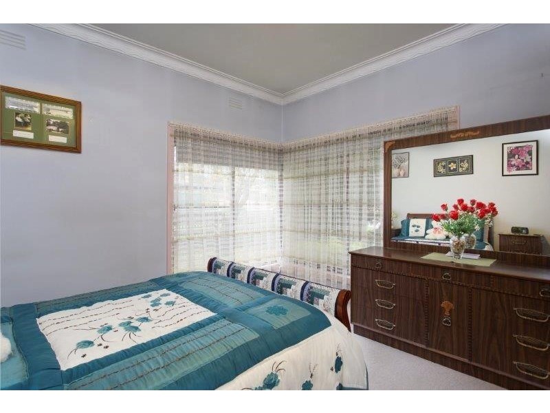 42 Cunneen Street, Long Gully VIC 3550