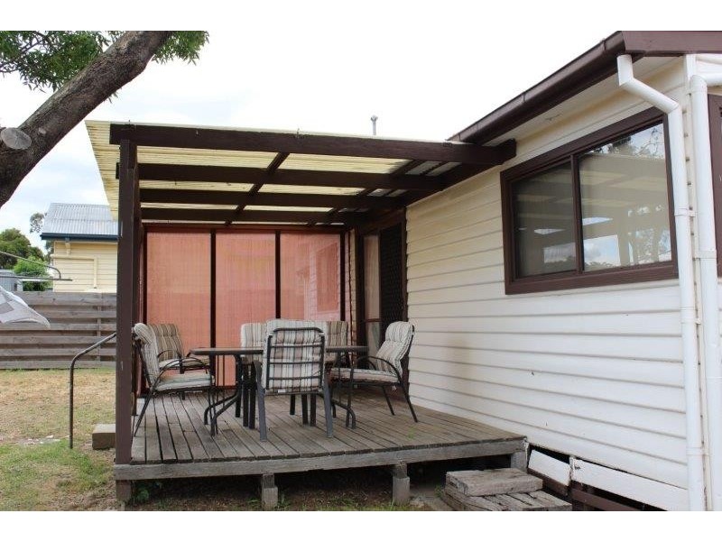 42 Cunneen Street, Long Gully VIC 3550