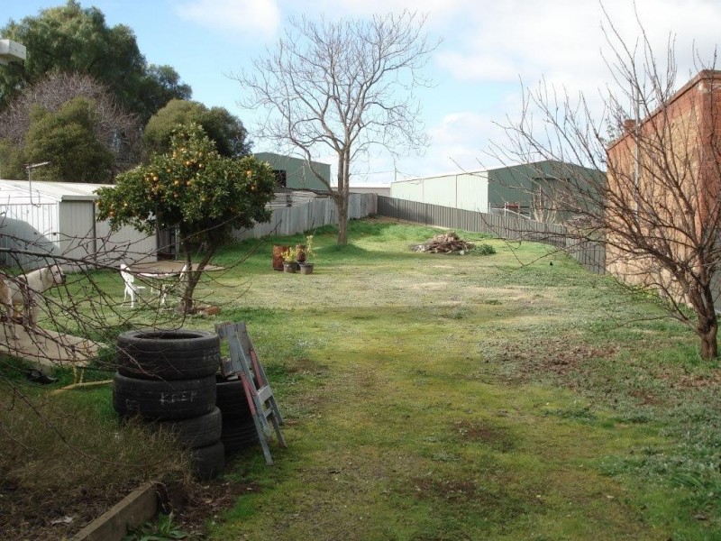 196 Eaglehawk Road, Long Gully VIC 3550