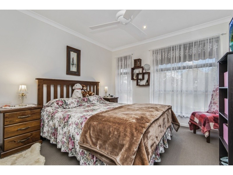 12 Highview Terrace, Kangaroo Flat VIC 3555