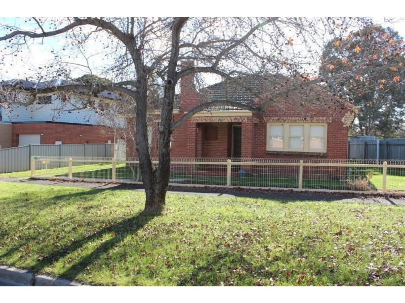 7 Ellis Street, Flora Hill VIC 3550