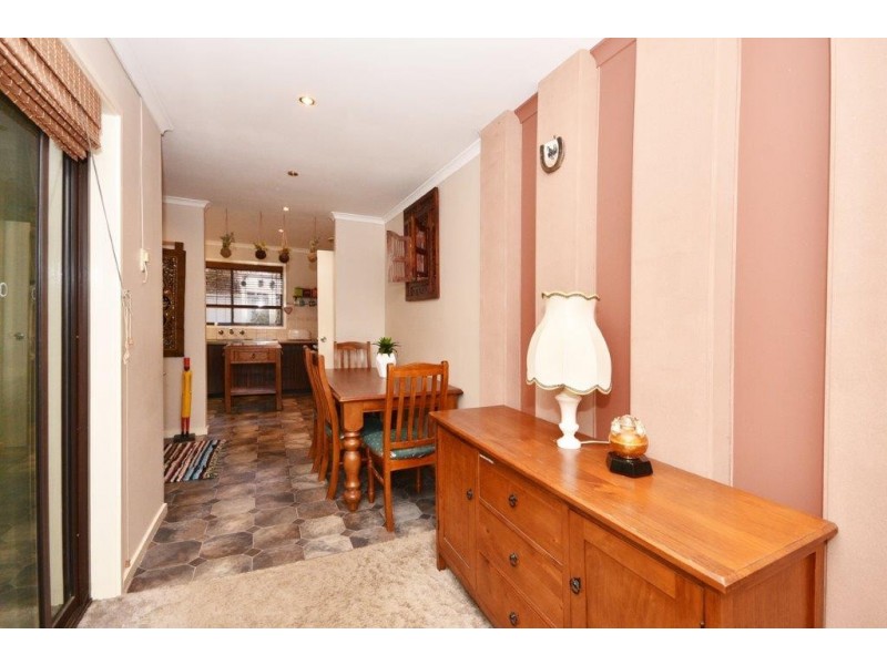 110 Crusoe Road, Kangaroo Flat VIC 3555