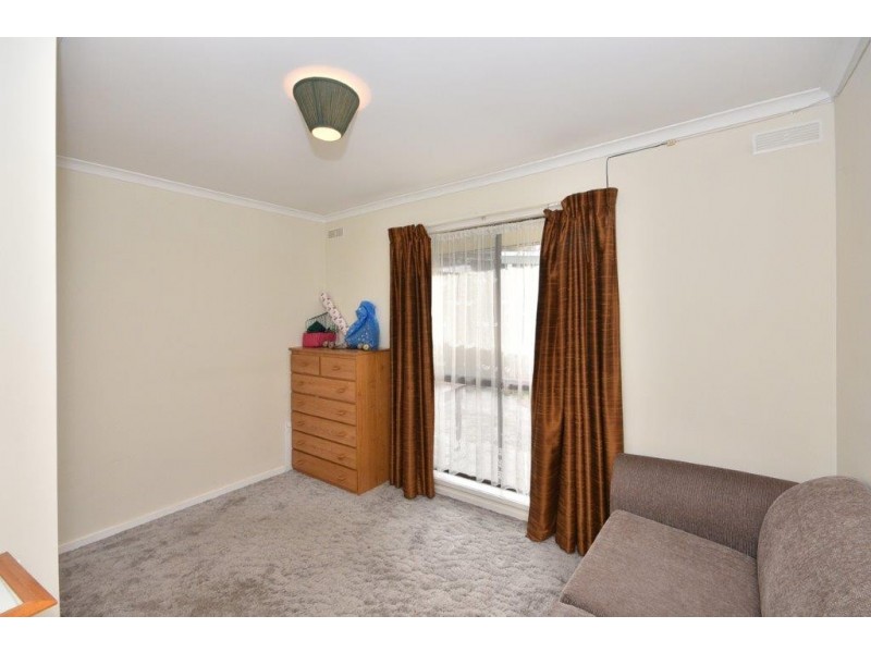 110 Crusoe Road, Kangaroo Flat VIC 3555