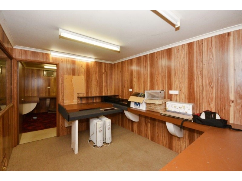 110 Crusoe Road, Kangaroo Flat VIC 3555