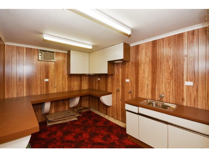 110 Crusoe Road, Kangaroo Flat VIC 3555