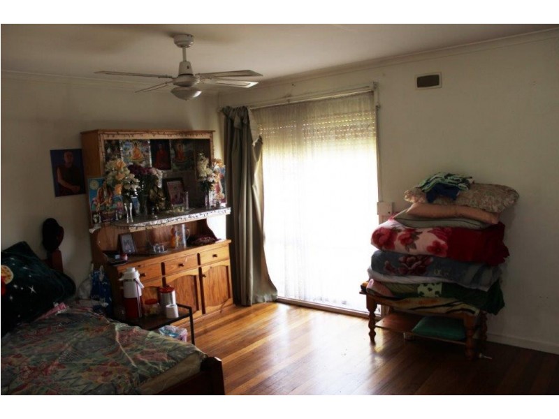 7 Burch Court, California Gully VIC 3556