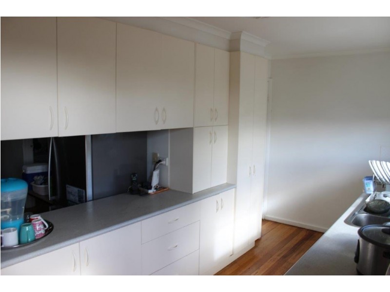 7 Burch Court, California Gully VIC 3556